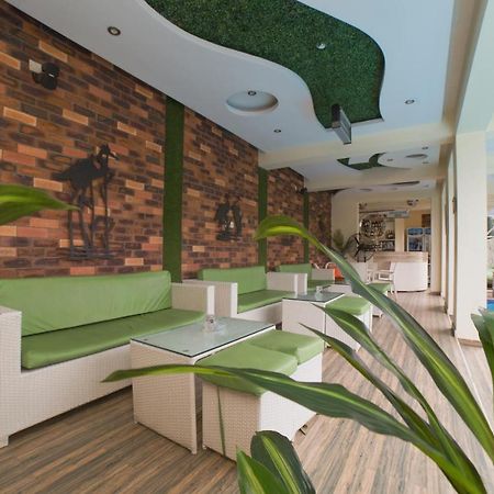 God'S Touch Apartments Signature Lagos Zewnętrze zdjęcie