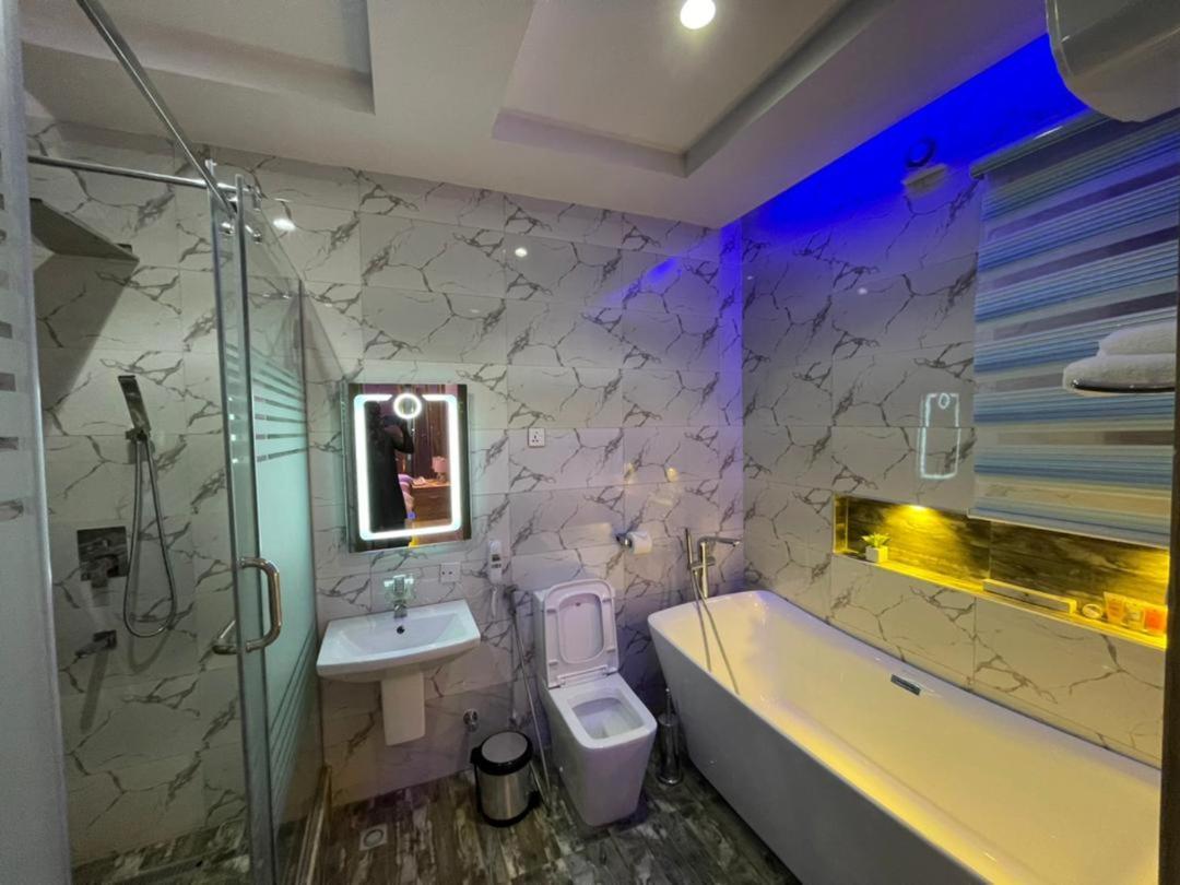 God'S Touch Apartments Signature Lagos Zewnętrze zdjęcie