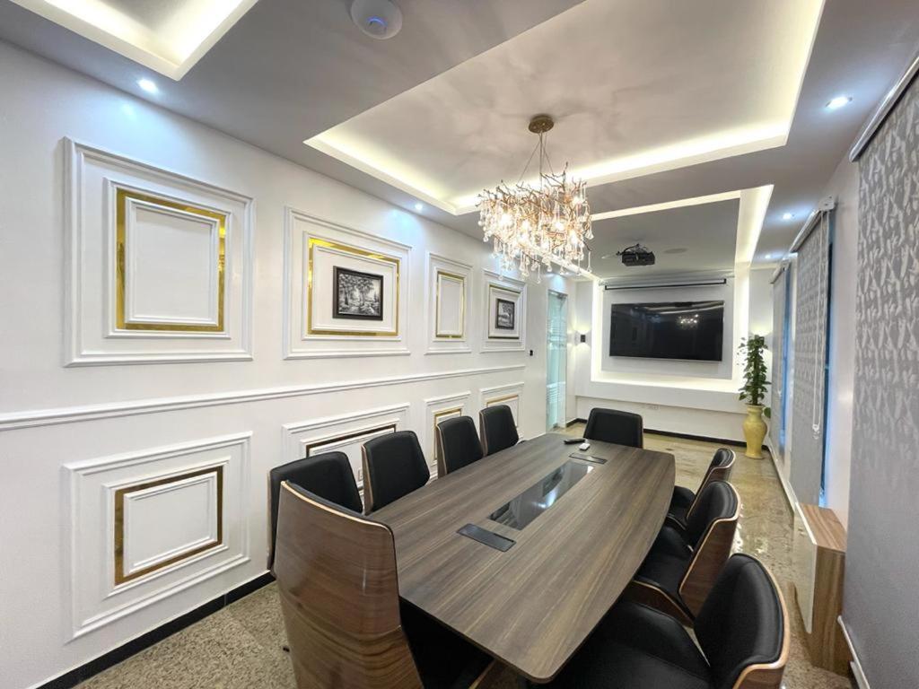 God'S Touch Apartments Signature Lagos Zewnętrze zdjęcie