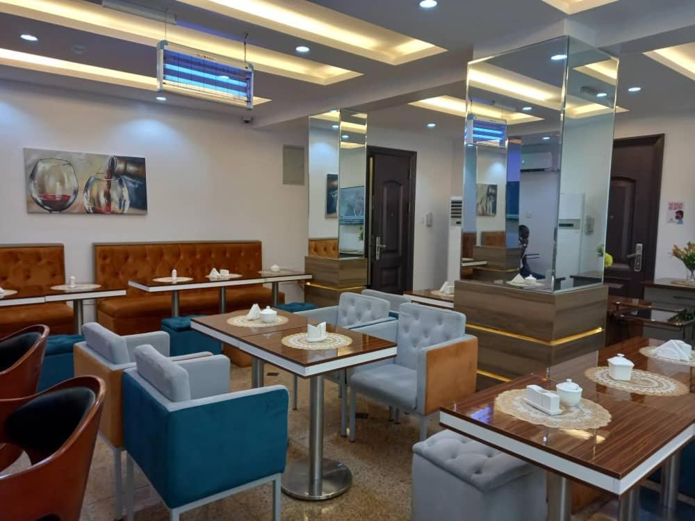 God'S Touch Apartments Signature Lagos Zewnętrze zdjęcie